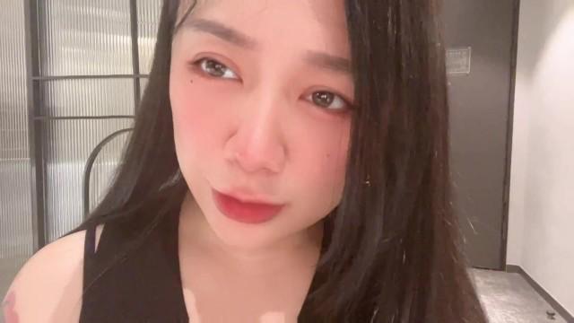 Daisybaby真實搭訕台灣咖啡女店員超主動帶回房間幹