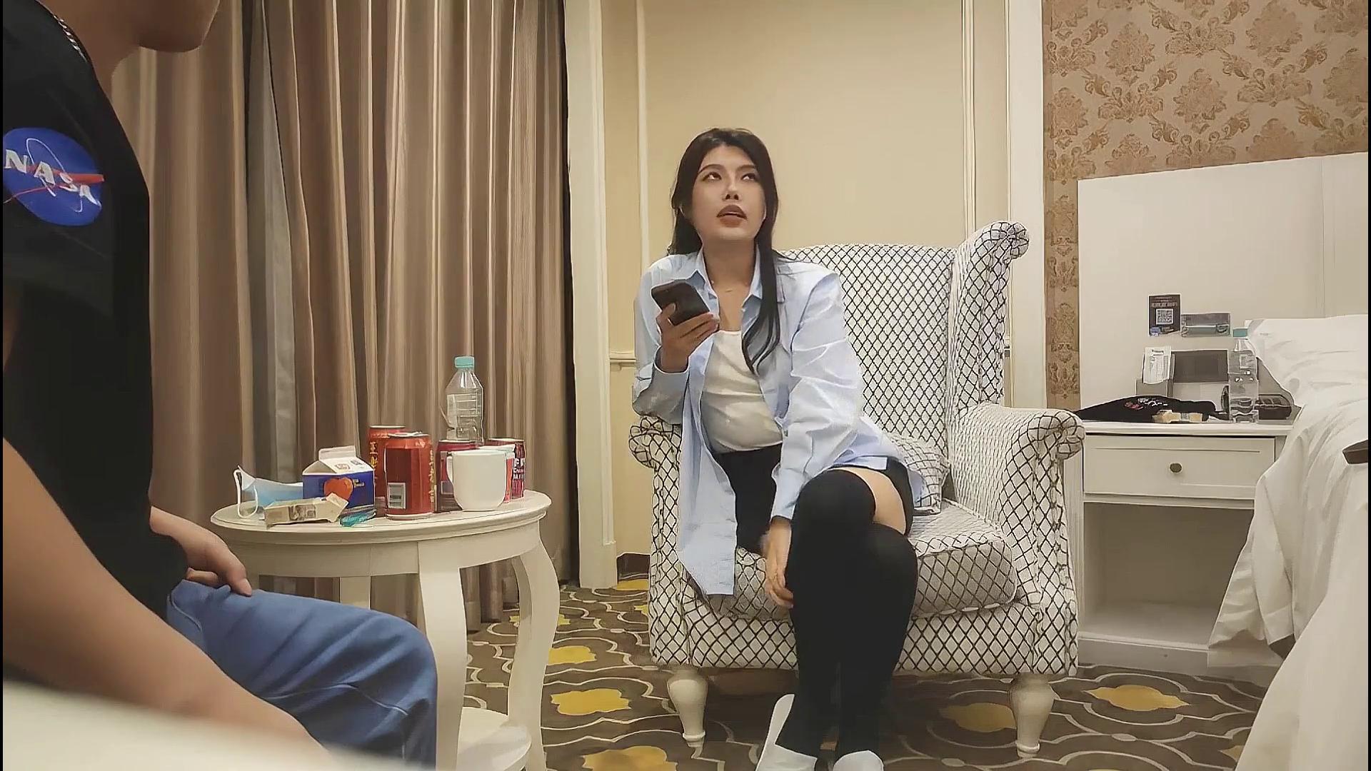KU人生无常大肠包小肠8万粉丝的抖音小网红下海兼职御姐范尤物颠鸾倒凤一刻