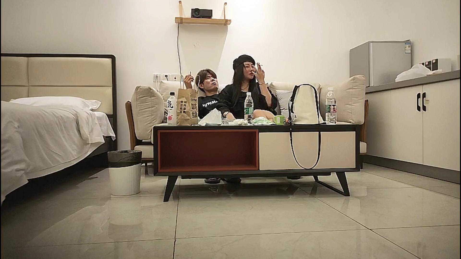 KU深情探花长腿风骚尤物全方位玩弄操逼给你想看的所有