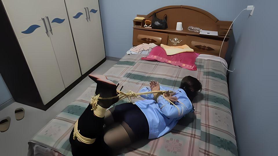 保安制服紧缚严密堵嘴放置