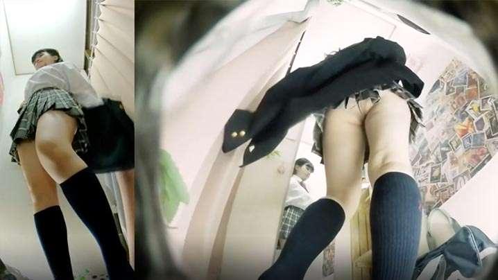 偷窥系列试衣间里的小姐姐