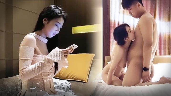 外围探花极品小妹好像发现摄像头了一起洗澡口交胸交服务实在太好了