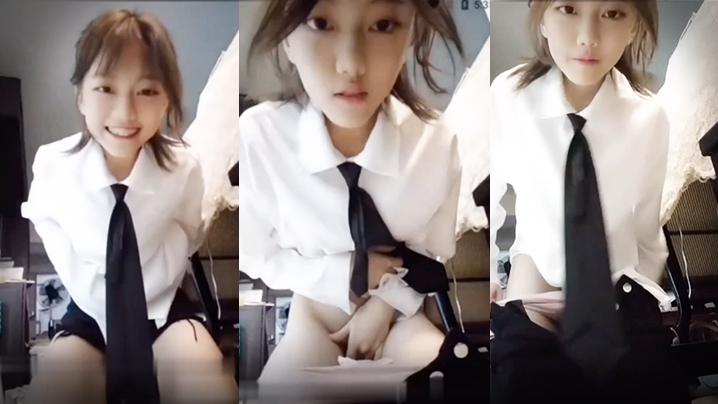 好好的看看女同事的发娇样子