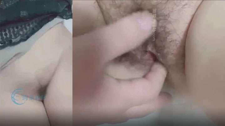 婆孙乱伦终于找到机会把外婆给办了让我震惊的是外婆居然能喷水
