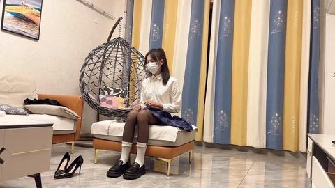 小九与晴子镣铐tk玩弄丝袜脚