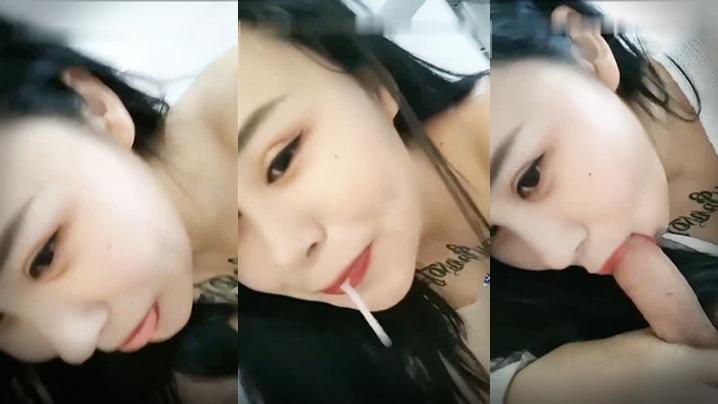 小奶猫模特勾引外卖员直播开干