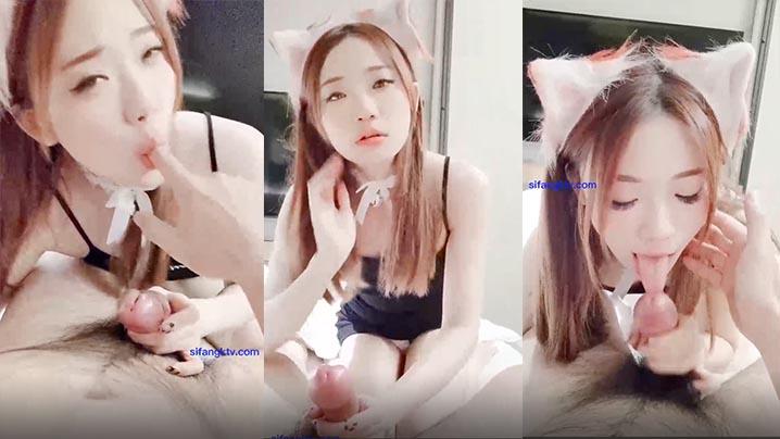 小奶瓶可爱小猫咪首次真人实战口交