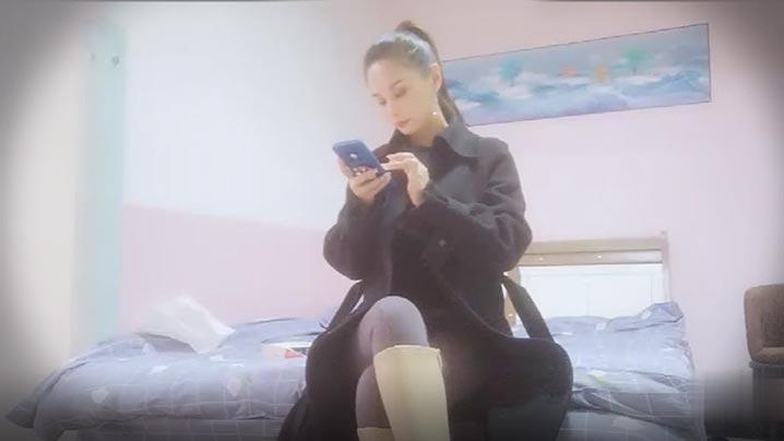 小志探花02-25钢管舞女郎