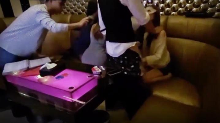 泄密流出KTV包厢不为人知淫乱的一面