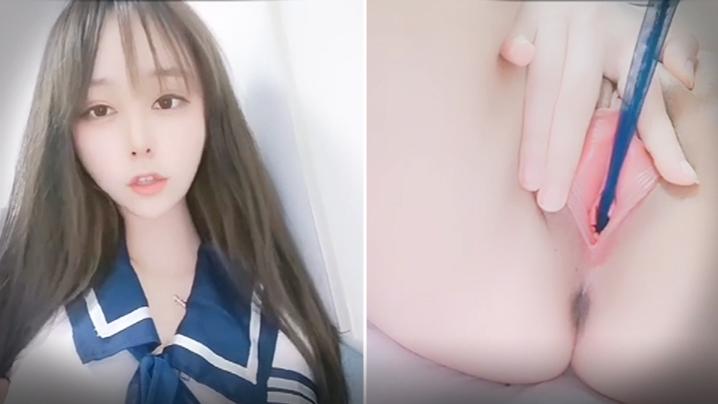 绝品校花的粉嫩小B自摸快快来看