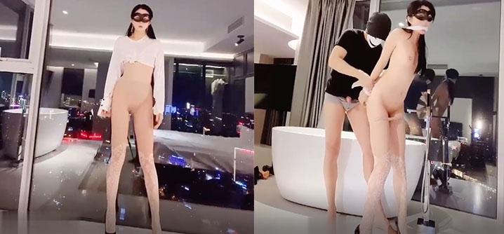 逆天长腿女神Vivian定制款性感花纹肉丝完美身材比例捆绑榨精御姐美若天仙