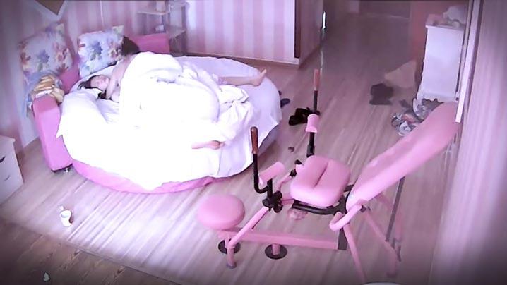酒店摄像头甄选性爱椅情趣圆床房漂亮御姐美女和情人开房打炮_白嫩娇躯性瘾强_干了好几炮_高清720P版