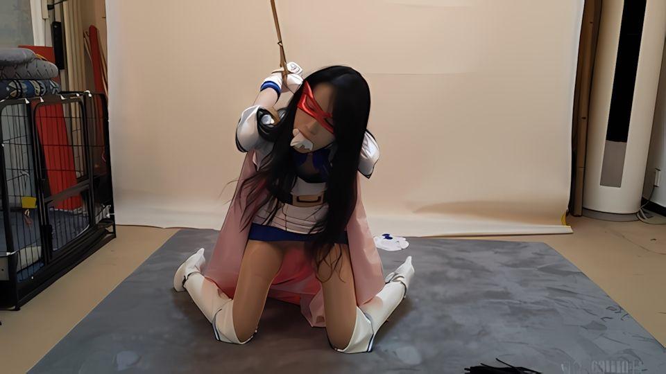 随心原创雅熙受难的蓝靴女英雄