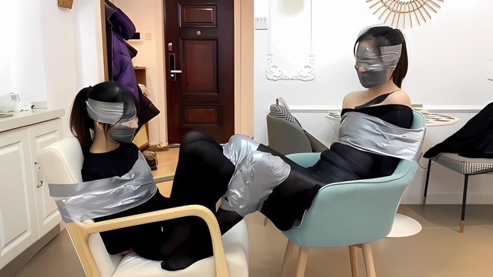 默示录小麦与小柯的双人缚银色胶带的封嘴盛宴外加双人呼吸限制